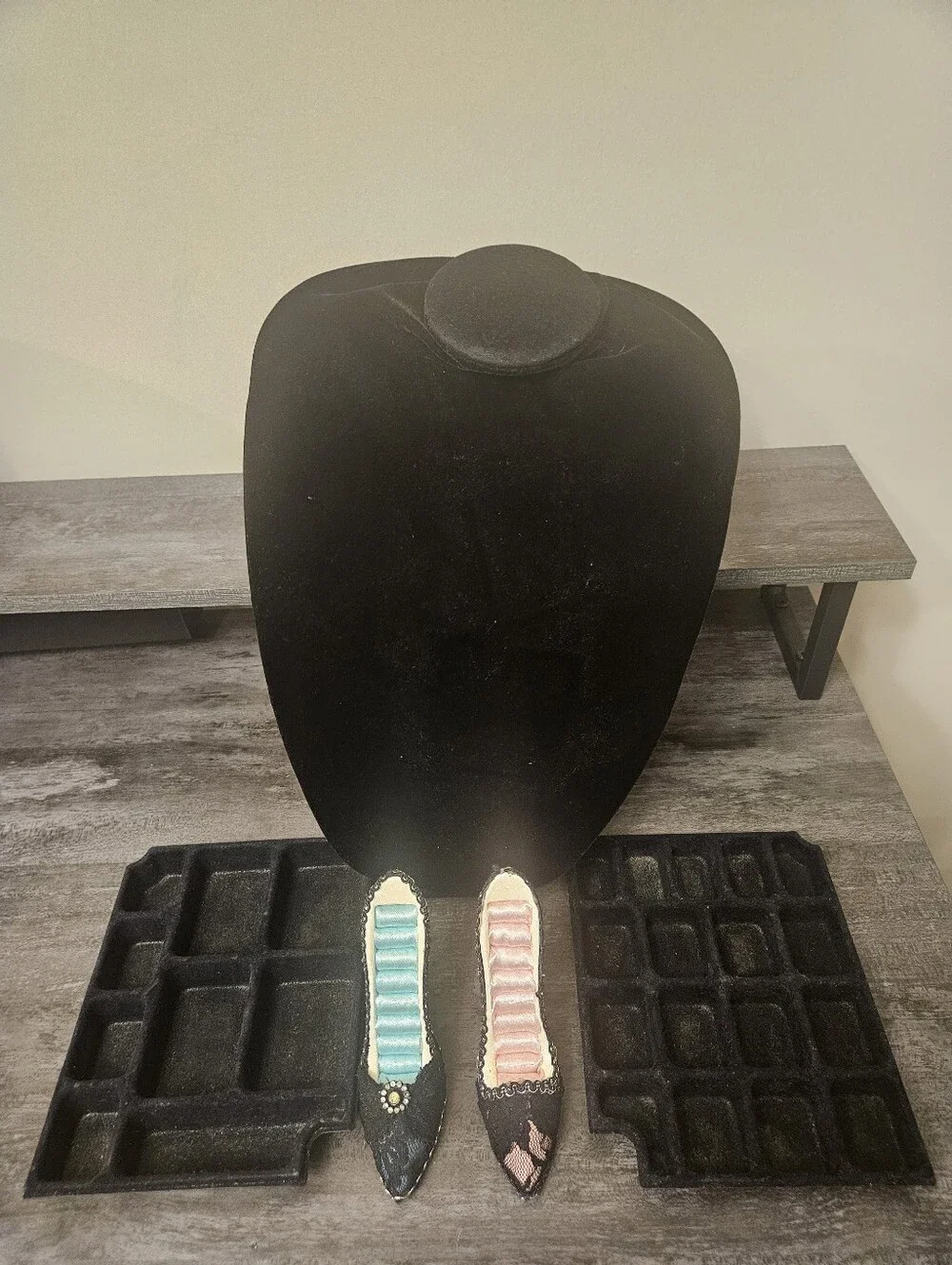 Black Velvet Jewelry Display Bust w/ Two Shoe Ring Displays & Two Jewelry Trays